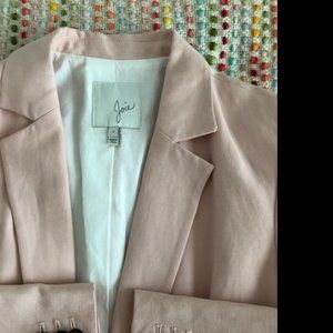 Joie Blazer
